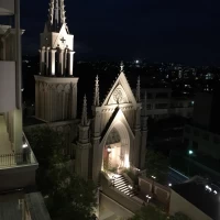 チャペル外観 夜
