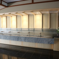 神楽殿（挙式会場）に入る前に、ここで手を洗い、お清めします