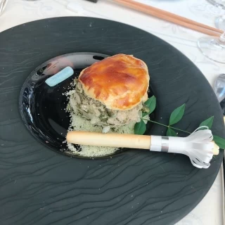 サザエのパイ包み