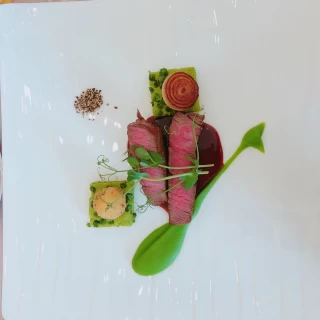 お肉料理