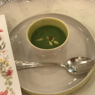 アミューズ