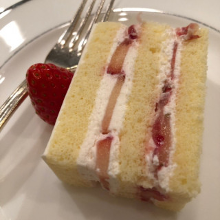 皆さんに配るウエディングケーキ