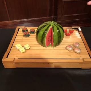 和菓子カットの大きな練りきりです。