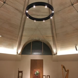室内チャペル。とってもシンプル。