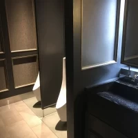 リノベーションしているためトイレもキレイ