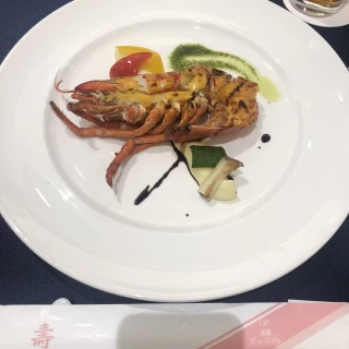 メインのエビ