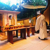 庭園内神殿模擬挙式(神職の方のお祈り)