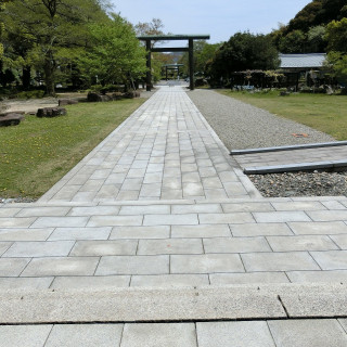 参道・鳥居(神社側から)
