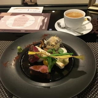試食したメイン料理、和風の味付けでとても美味しかったです！