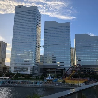 式場からみなとみらいのビル群の景色も迫力満点！