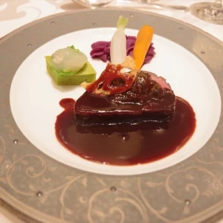 メインの肉料理