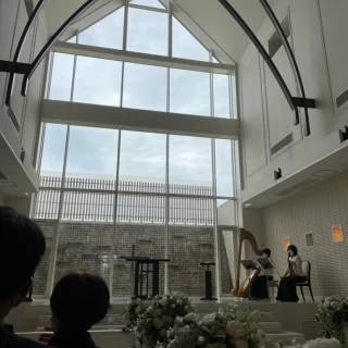 生演奏をしてくれます。