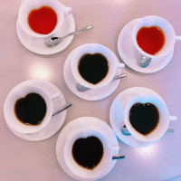コーヒー、紅茶の器は可愛らしいデザインでした。