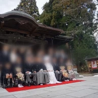 本殿前