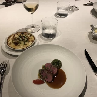 お肉料理