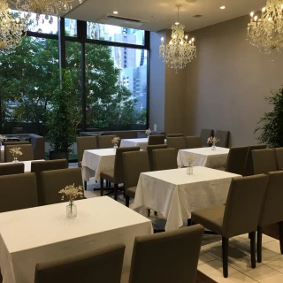 すごく落ち着いた雰囲気の待合室。