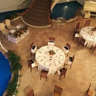 泉のある披露宴会場
