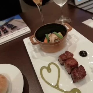 試食で頂いた2018/10/15とお肉料理です。