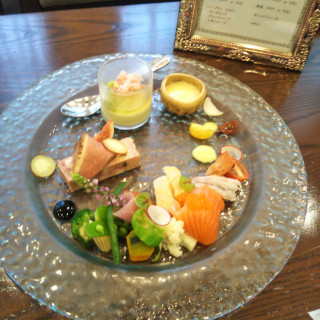 試食のフルコース。フルコースのミニ版になっています。