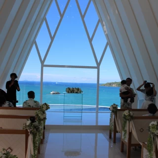 海と空がとても綺麗に見えます。