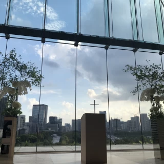 開放感溢れるチャペルです。