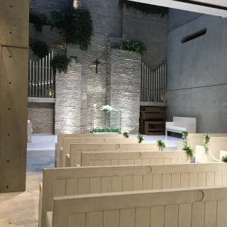チャペル、後ろから