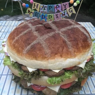 ケーキではなくてハンバーガー