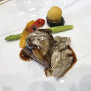 メイン肉