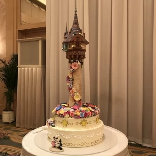 ウェディングケーキ