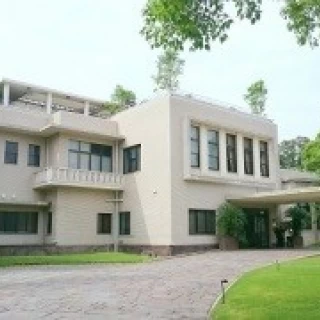 歴史ある建物、ここであげられることを光栄に思います！