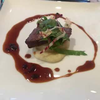 国産牛のステーキ