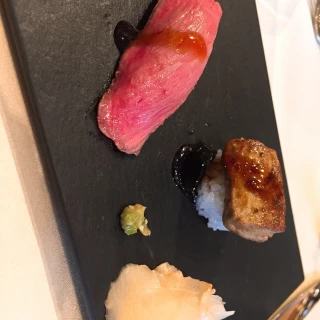 名物フォアグラ寿司
