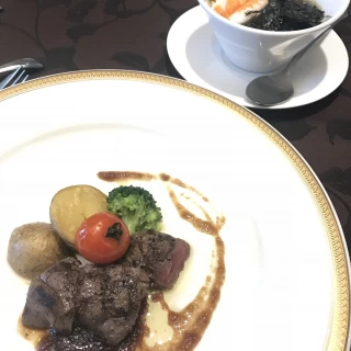 フェアのお肉と奄美の里ならではの鶏飯