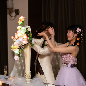 メインイベントのグレイスローズ。花瓶に水をいれると光ります|511574さんのアンジェロコート東京（旧リュド・ヴィンテージ目白）の写真(673979)