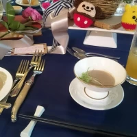 パンは食べ放題です