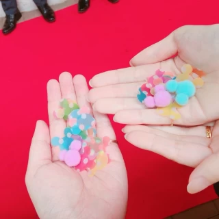 挙式後のフラワーシャワー
