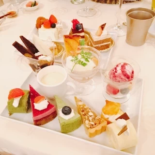 デザートビュッフェ