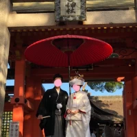 挙式終了後も行列で帰ります。角隠しへ変更もできます。