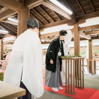 落ち着いた雰囲気の境内