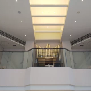 チャペルのパイプオルガン