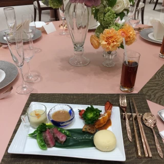 試食時の写真。白いパンも絶品