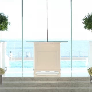 海が見えるチャペル