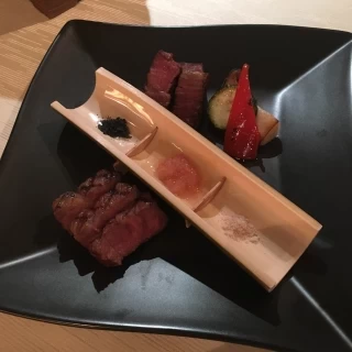 お肉の食べ比べ