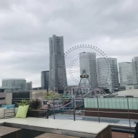 追加料金かかりますが、屋上での撮影も可能です。