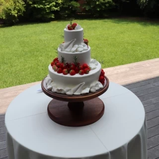 ウェディングケーキ