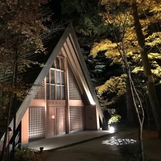 紅葉の時期も挙式にぴったり！