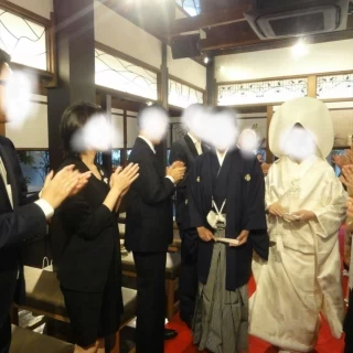 新郎新婦退場