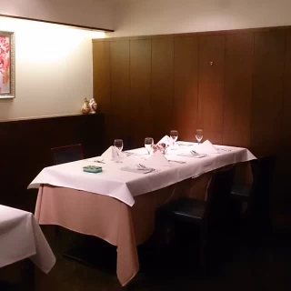 奥は落ち着いた空間
