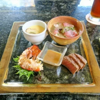 試食は複数から選択でき、とても美味しかったです。