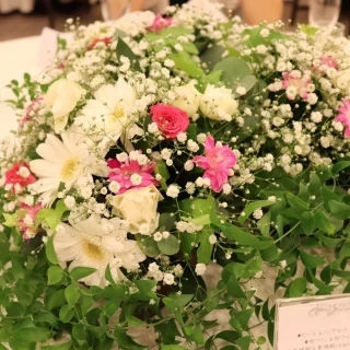 テーブルのお花は、お持ち帰りできるようにしてもらいました。